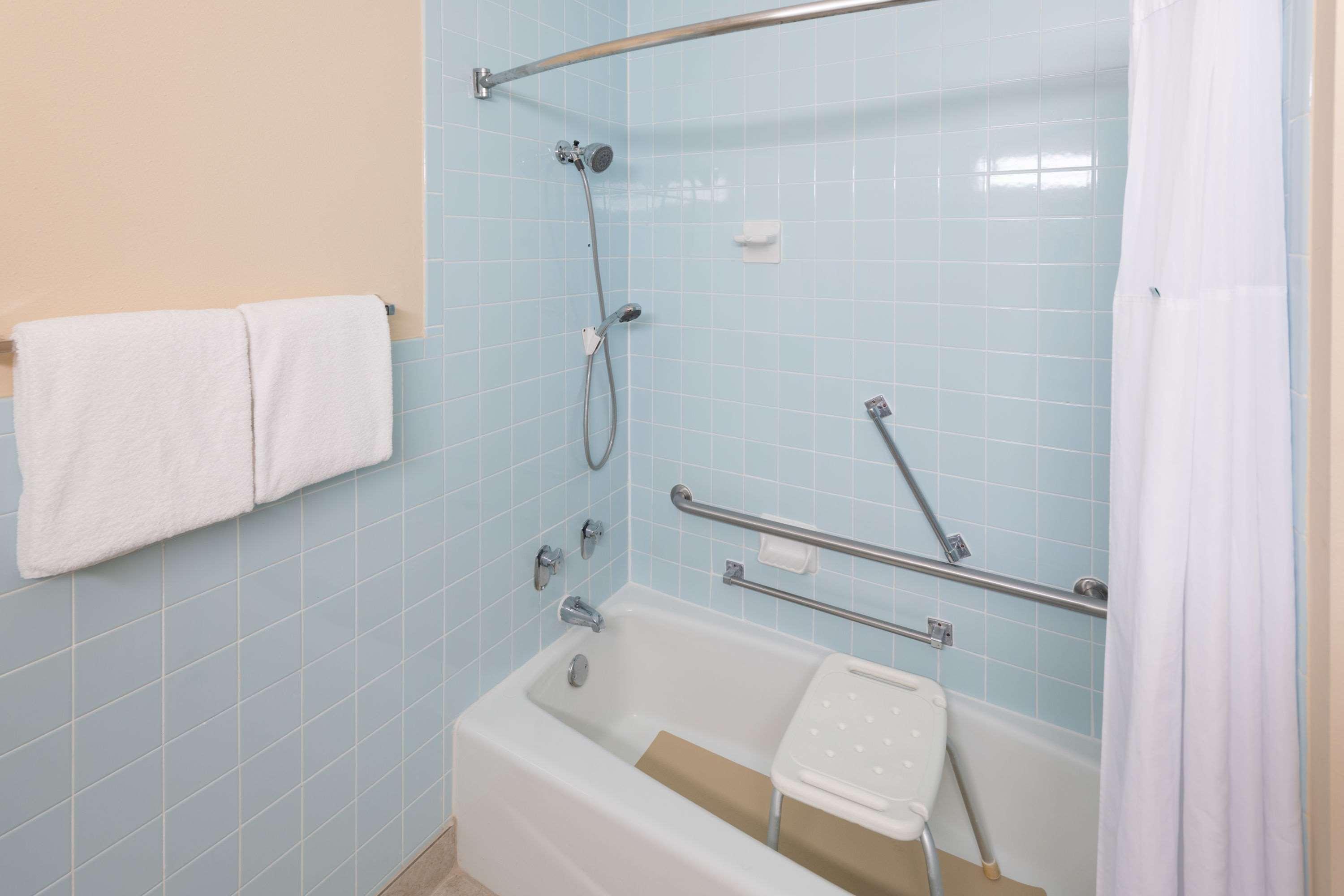 Super 8 By Wyndham Hope Hotel Ngoại thất bức ảnh