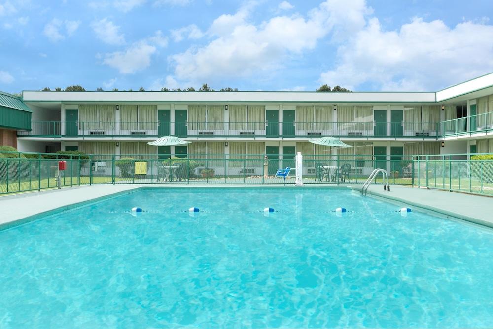Super 8 By Wyndham Hope Hotel Ngoại thất bức ảnh